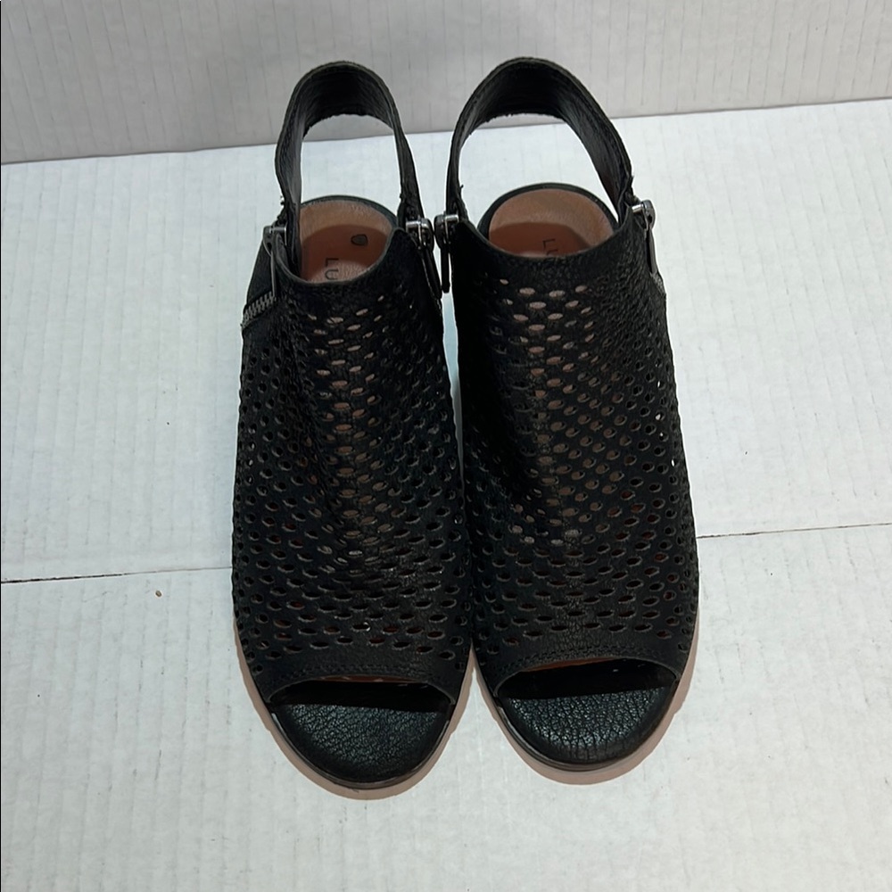 Lucky Brand Black Slingback Sandals with Woven Design